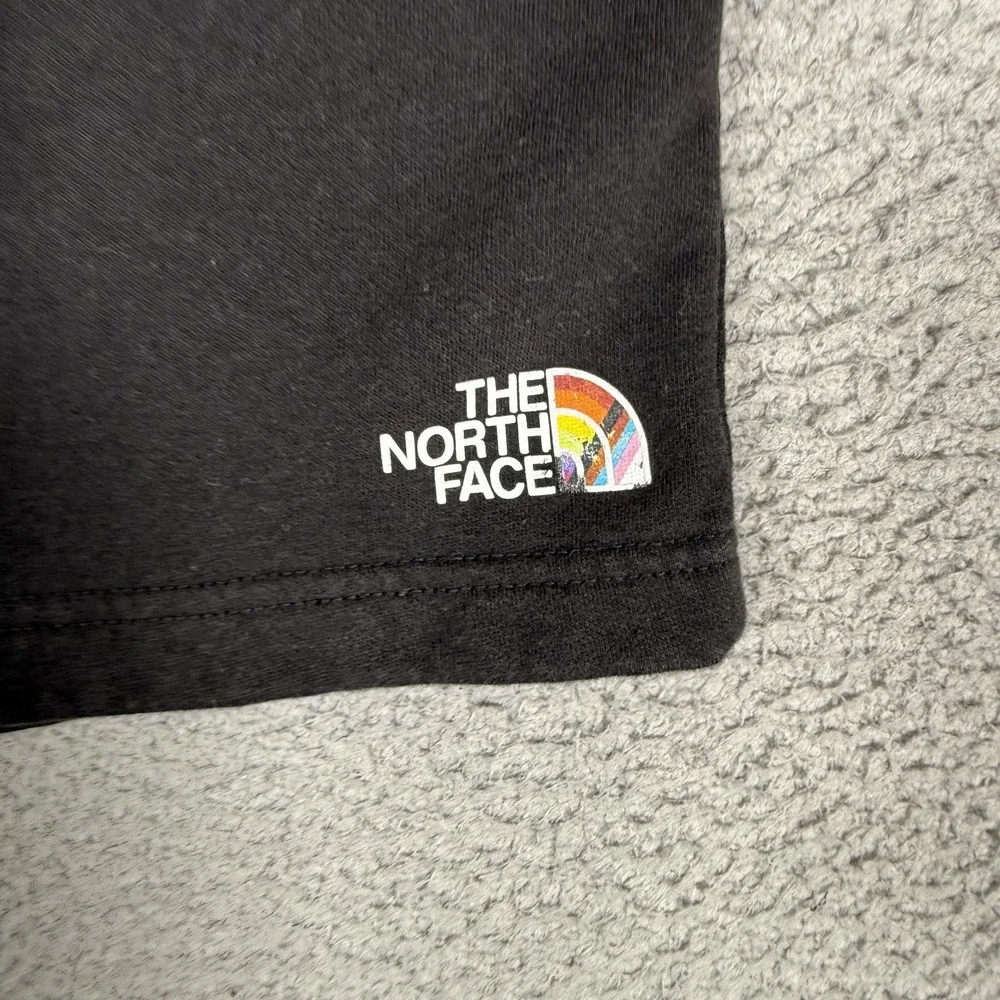 The North Face Shorts Mens Small Black Sweatshorts Elastic Waist Drawstring Logo